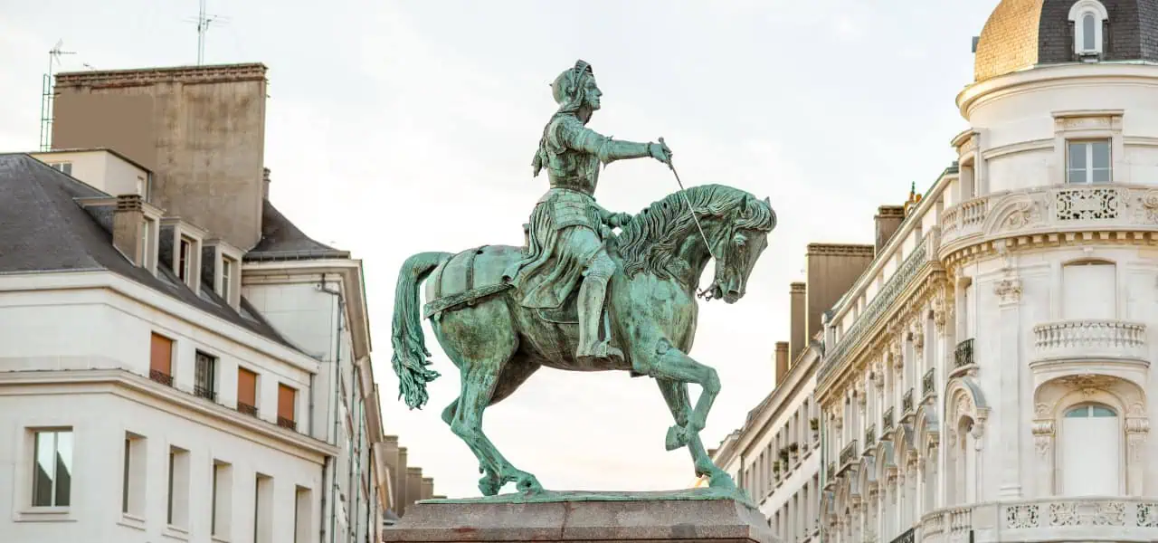 Hôtel d'Orléans Notre Histoire