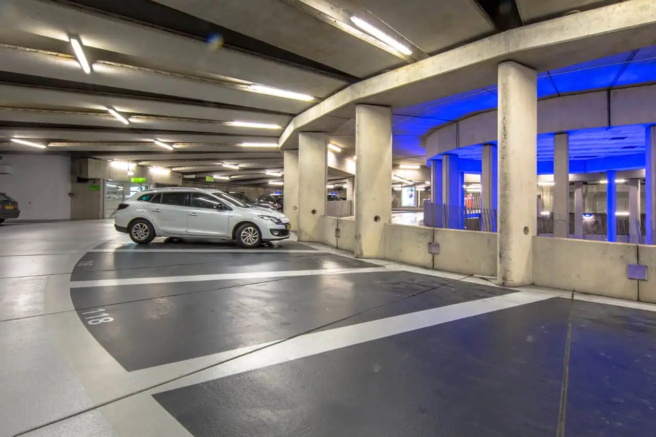 Parkplatz / Gesicherte Garage